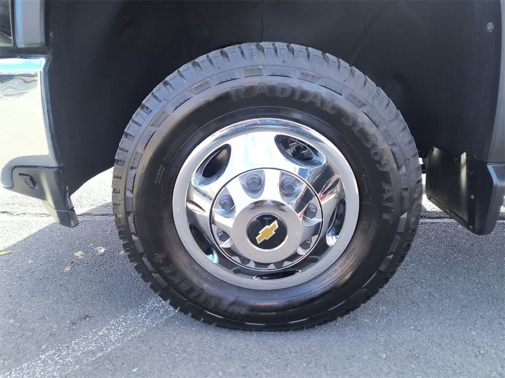 Thumbnail: 2022 Chevrolet Silverado 3500 - 10