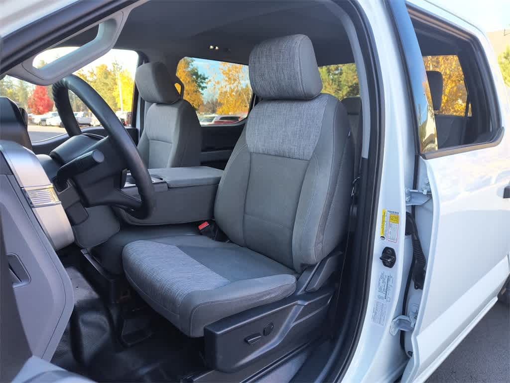 Thumbnail: 2023 Ford Econoline - 11