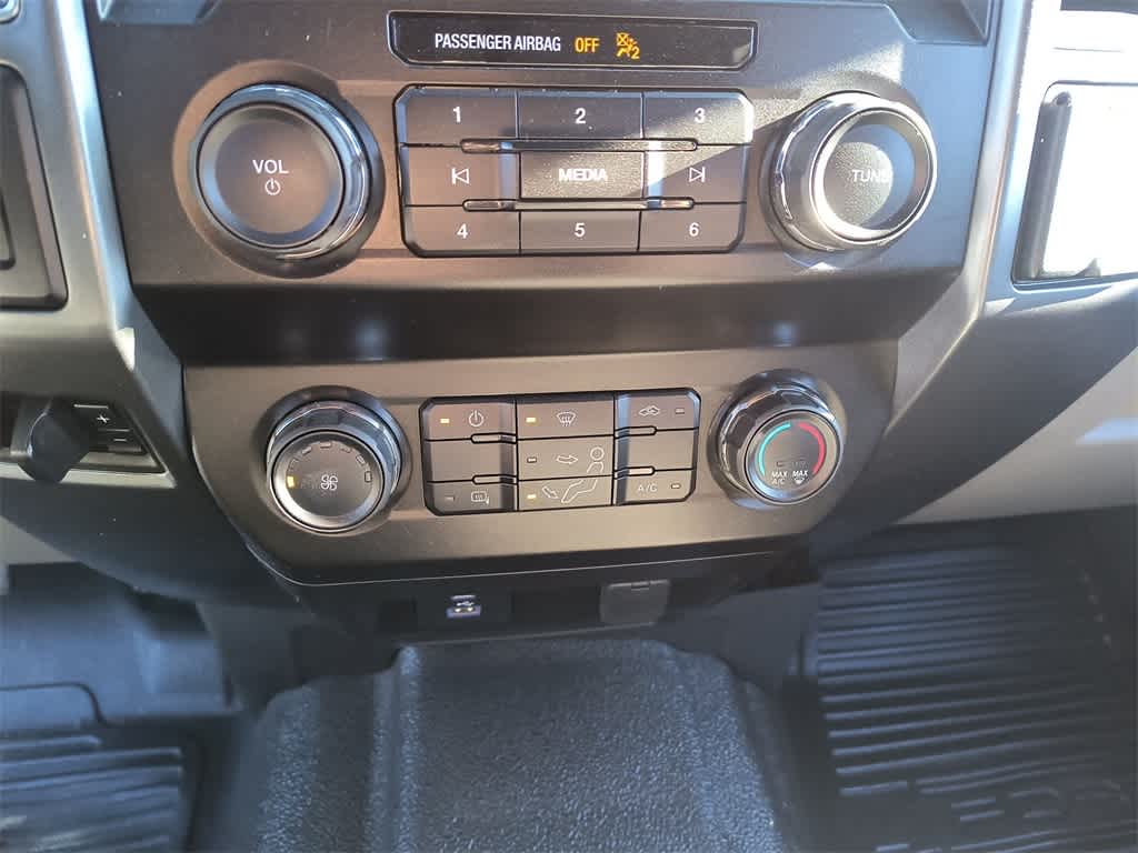 Thumbnail: 2022 Ford Econoline - 18