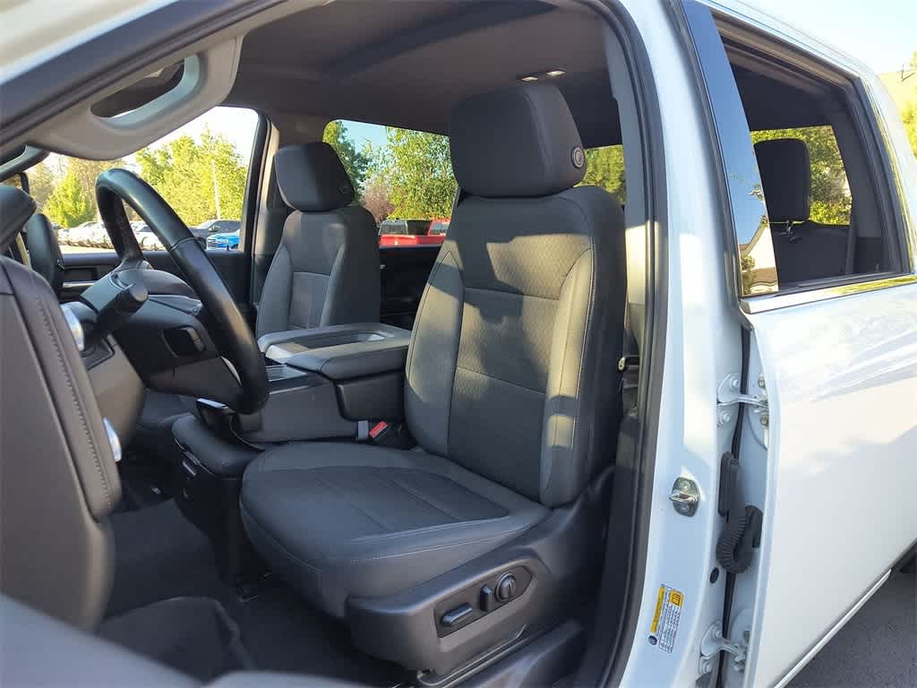 Thumbnail: 2023 GMC Sierra 3500 - 11