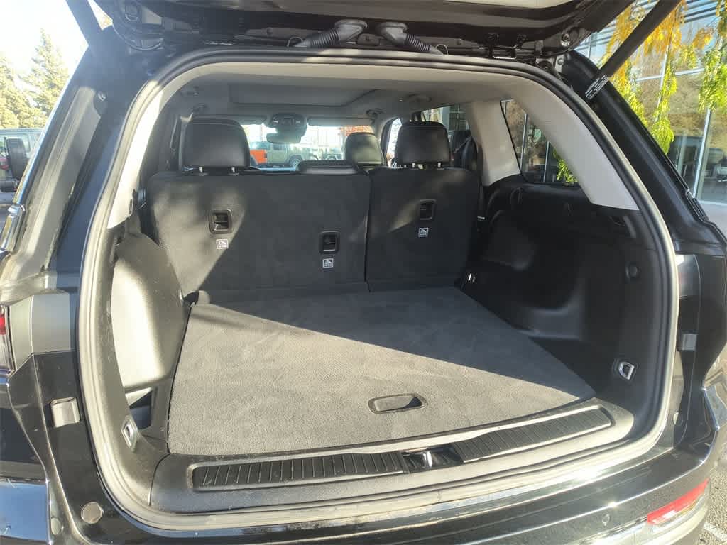 Thumbnail: 2023 Jeep Grand Cherokee - 24