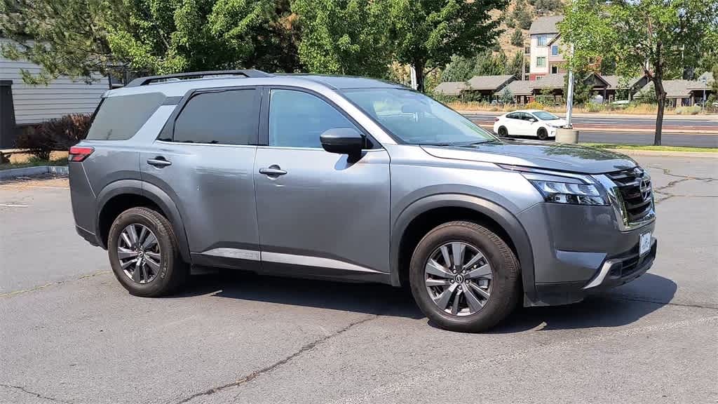 Thumbnail: 2023 Nissan Pathfinder - 2