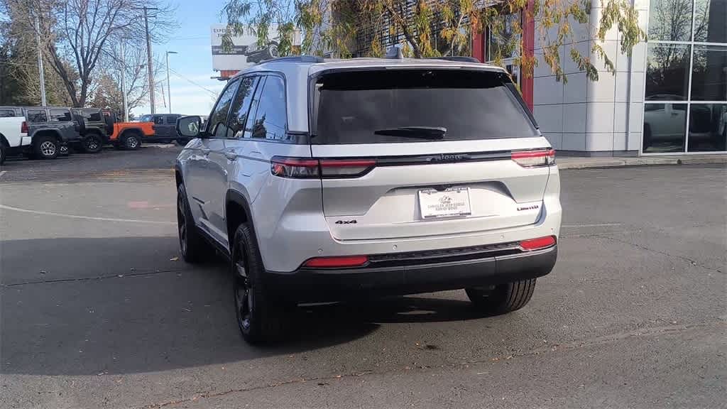 Thumbnail: 2025 Jeep Grand Cherokee - 7