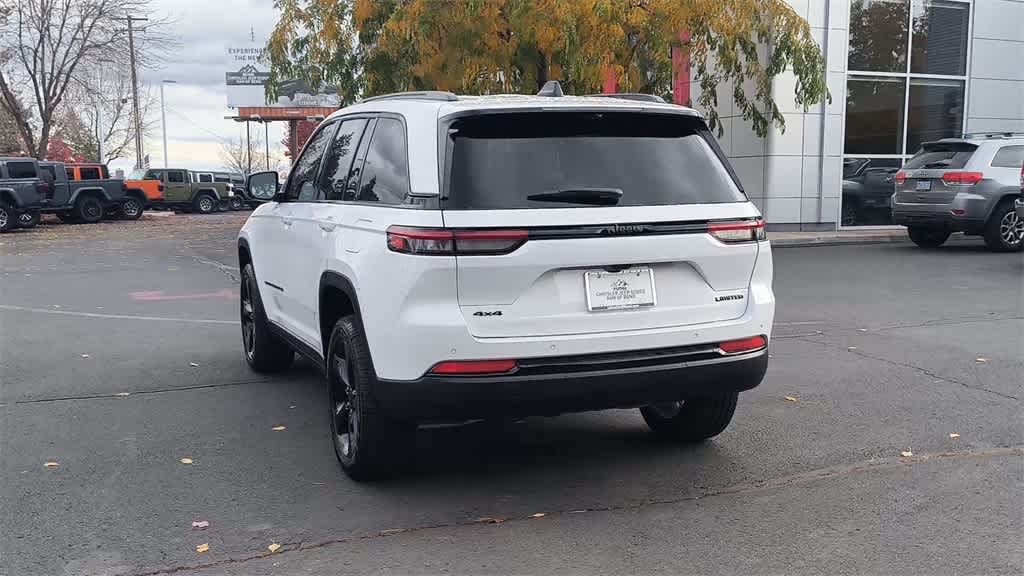 Thumbnail: 2025 Jeep Grand Cherokee - 7