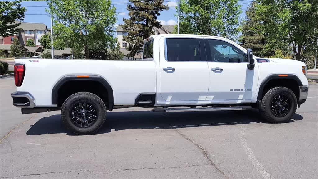 2021 GMC Sierra 3500 SLT 9