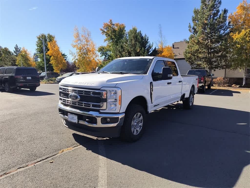 Used 2023 Ford Super Duty F-350 SRW XLT Truck