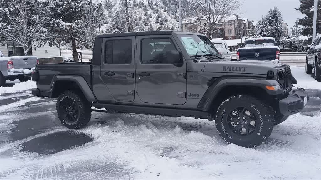 2025 Jeep Gladiator Willys 2