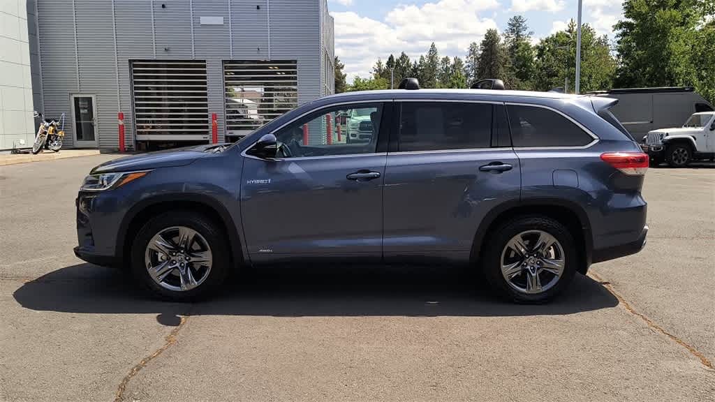 Thumbnail: 2017 Toyota Highlander - 5