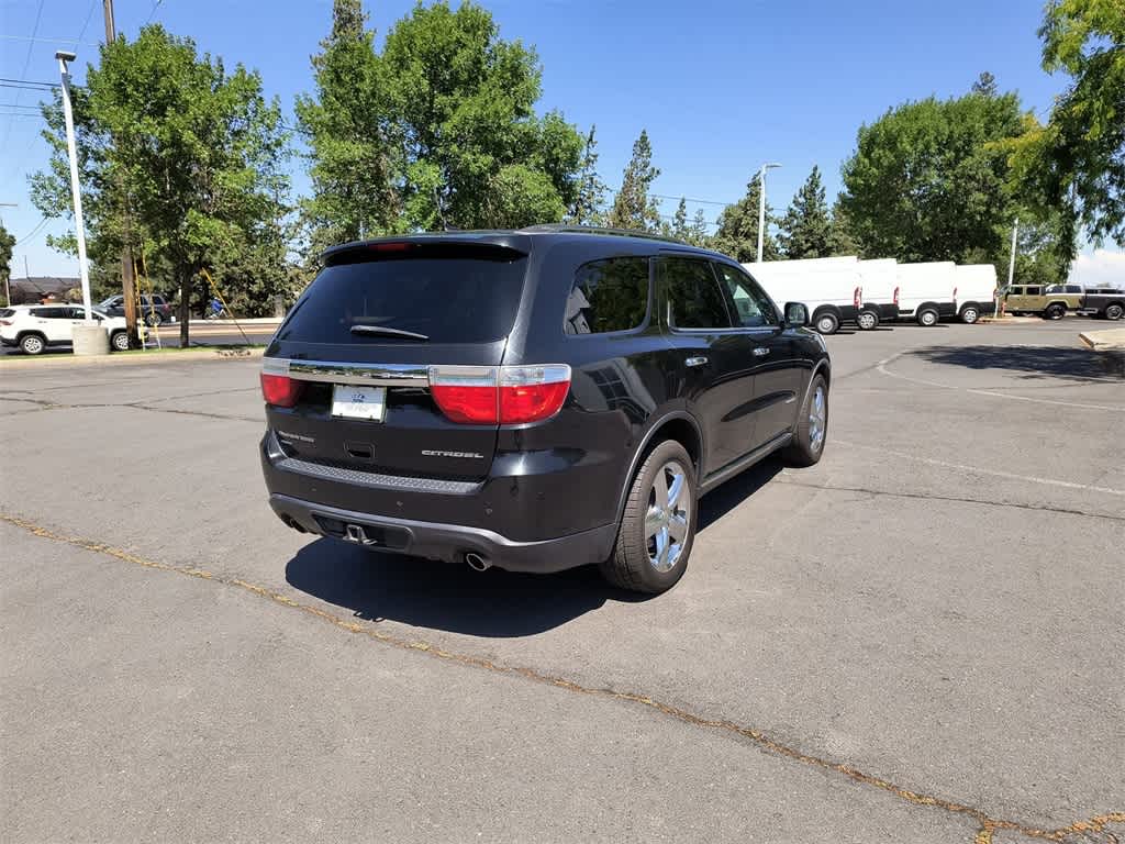 Thumbnail: 2011 Dodge Durango - 14