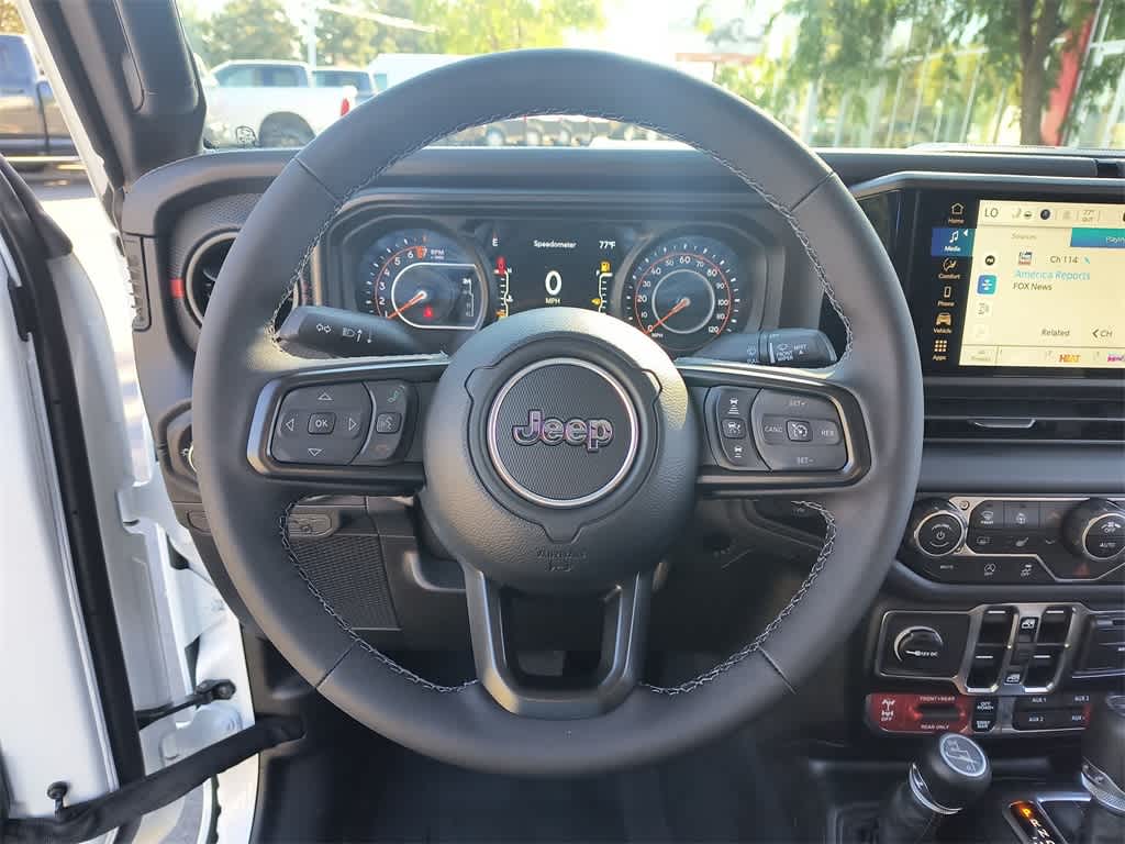 Thumbnail: 2025 Jeep Gladiator - 14