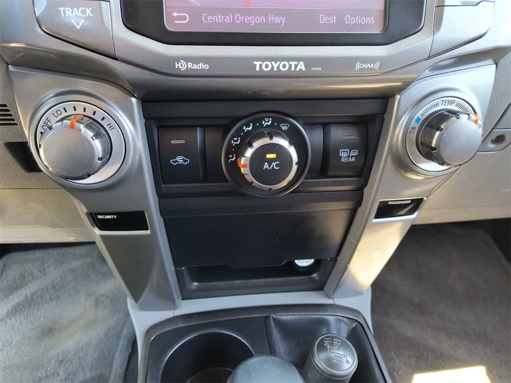 Thumbnail: 2012 Toyota 4Runner - 19