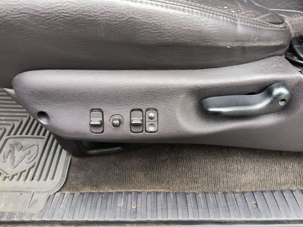 Thumbnail: 2002 Dodge Ram 2500 - 12