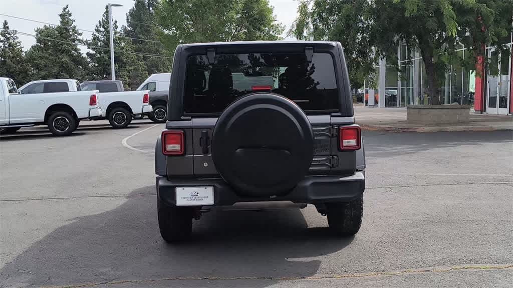 Thumbnail: 2021 Jeep Wrangler - 8