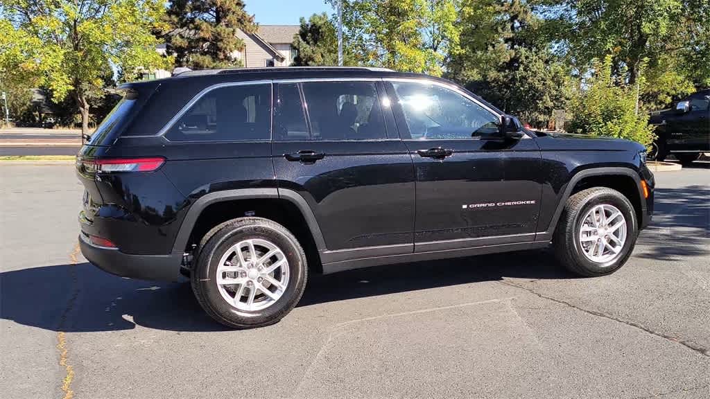 Thumbnail: 2025 Jeep Grand Cherokee - 9