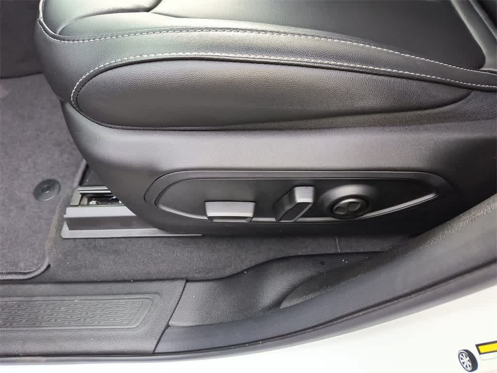 Thumbnail: 2025 Jeep Grand Cherokee - 12