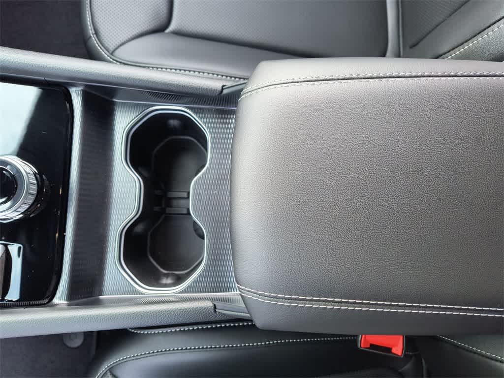 Thumbnail: 2025 Jeep Grand Cherokee - 21