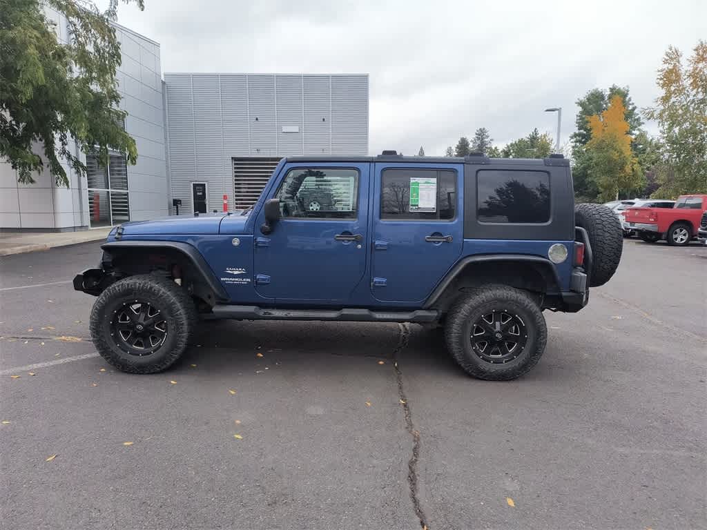 Thumbnail: 2010 Jeep Wrangler - 3