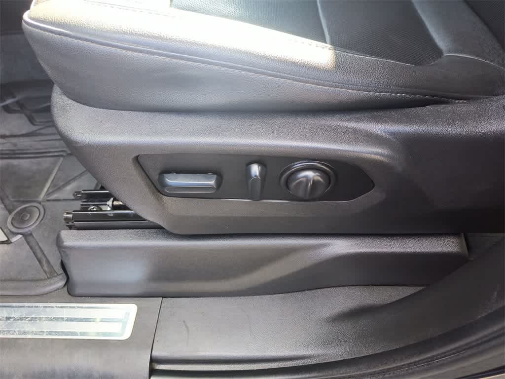 Thumbnail: 2022 Chevrolet Silverado 3500 - 12