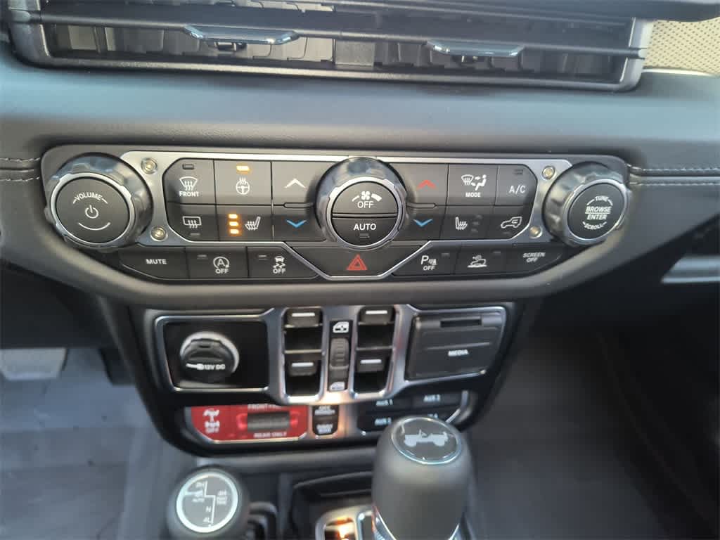 Thumbnail: 2026 Jeep Wrangler - 19