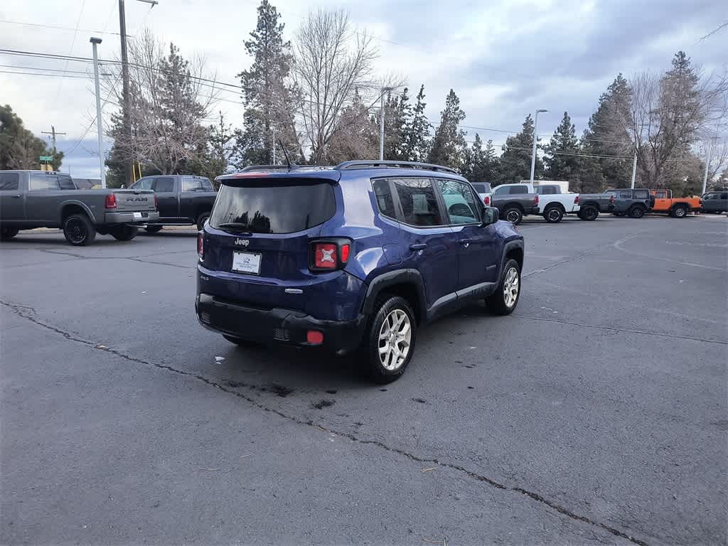 Thumbnail: 2017 Jeep Renegade - 6