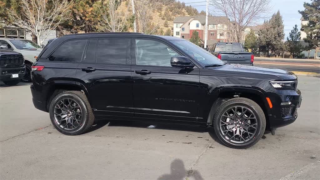 Thumbnail: 2025 Jeep Grand Cherokee - 2