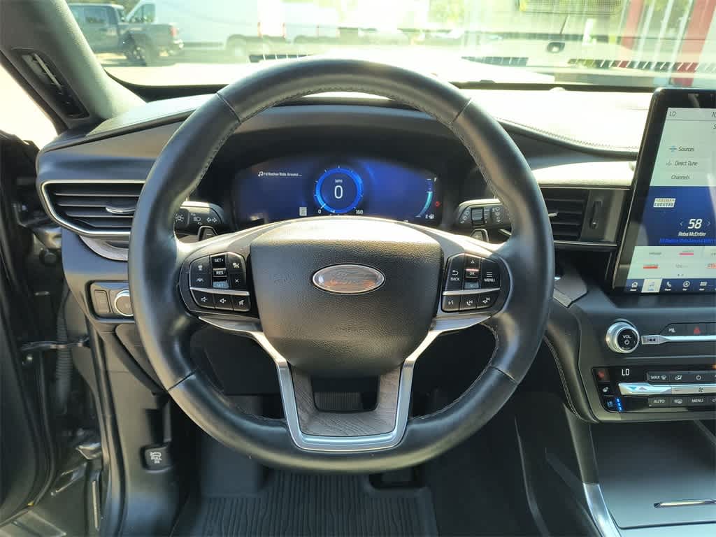 Thumbnail: 2020 Ford Explorer - 14