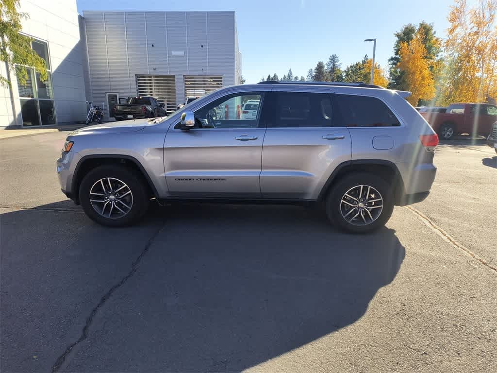 Thumbnail: 2018 Jeep Grand Cherokee - 3