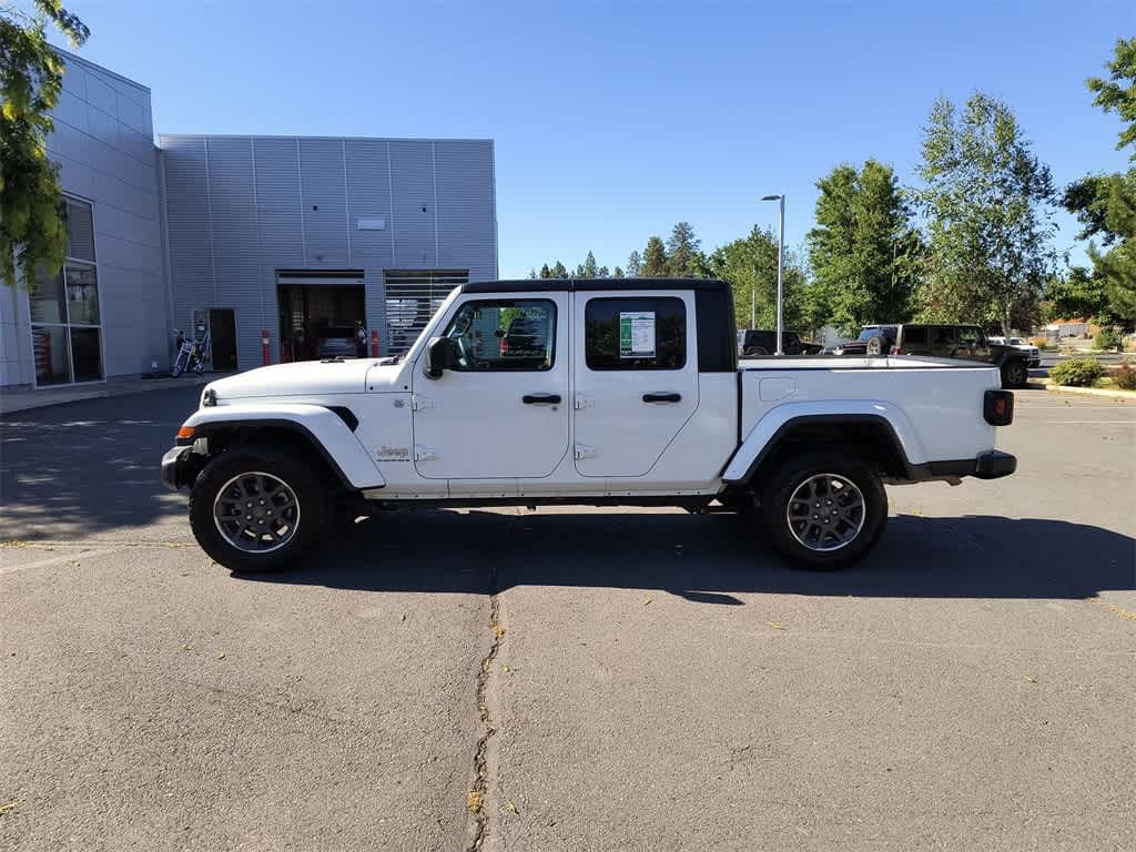 Thumbnail: 2023 Jeep Gladiator - 3
