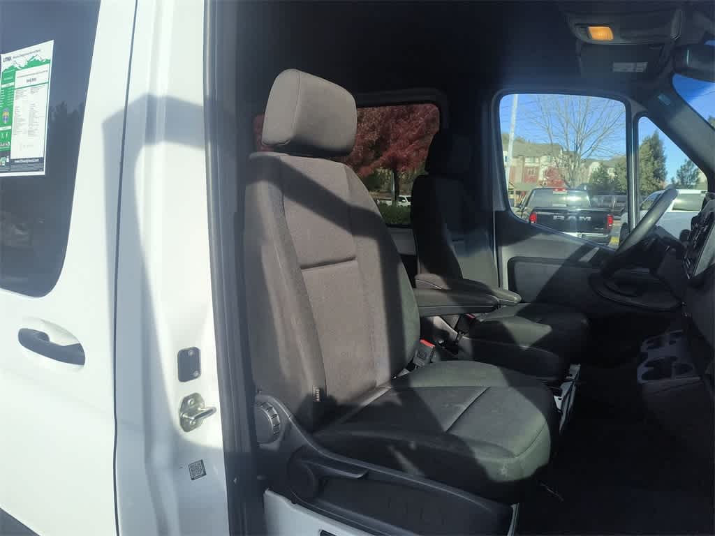 Thumbnail: 2023 Mercedes-Benz Sprinter - 24