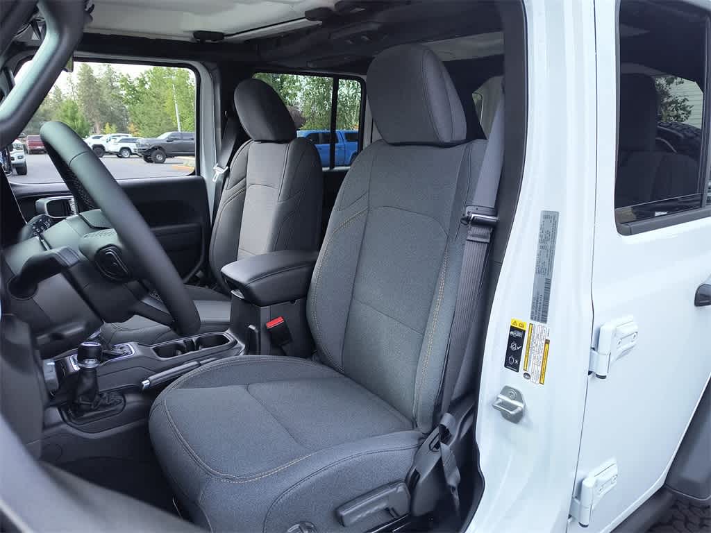 Thumbnail: 2025 Jeep Wrangler - 11