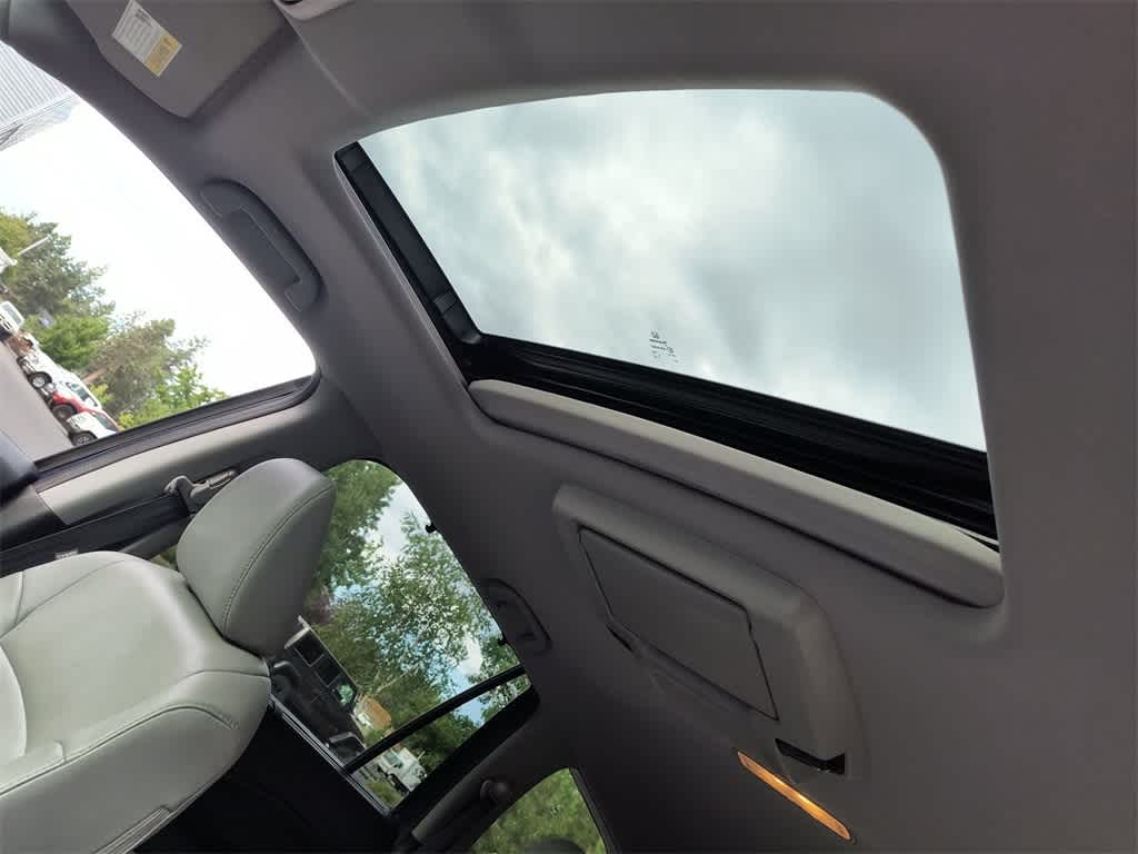 Thumbnail: 2020 Honda Pilot - 22