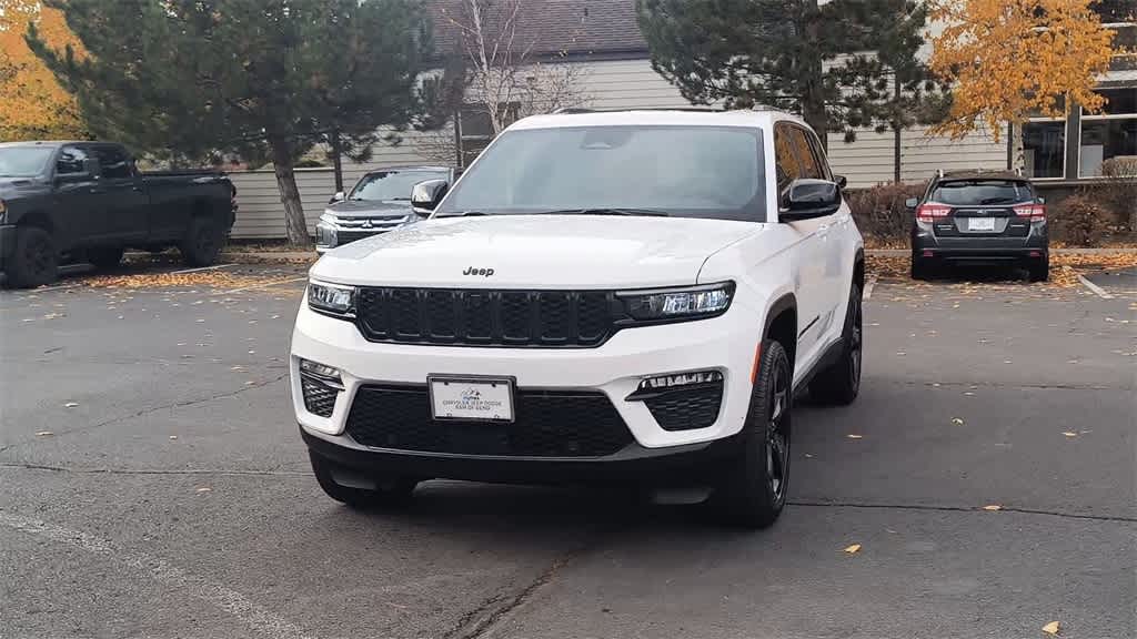 Thumbnail: 2025 Jeep Grand Cherokee - 4