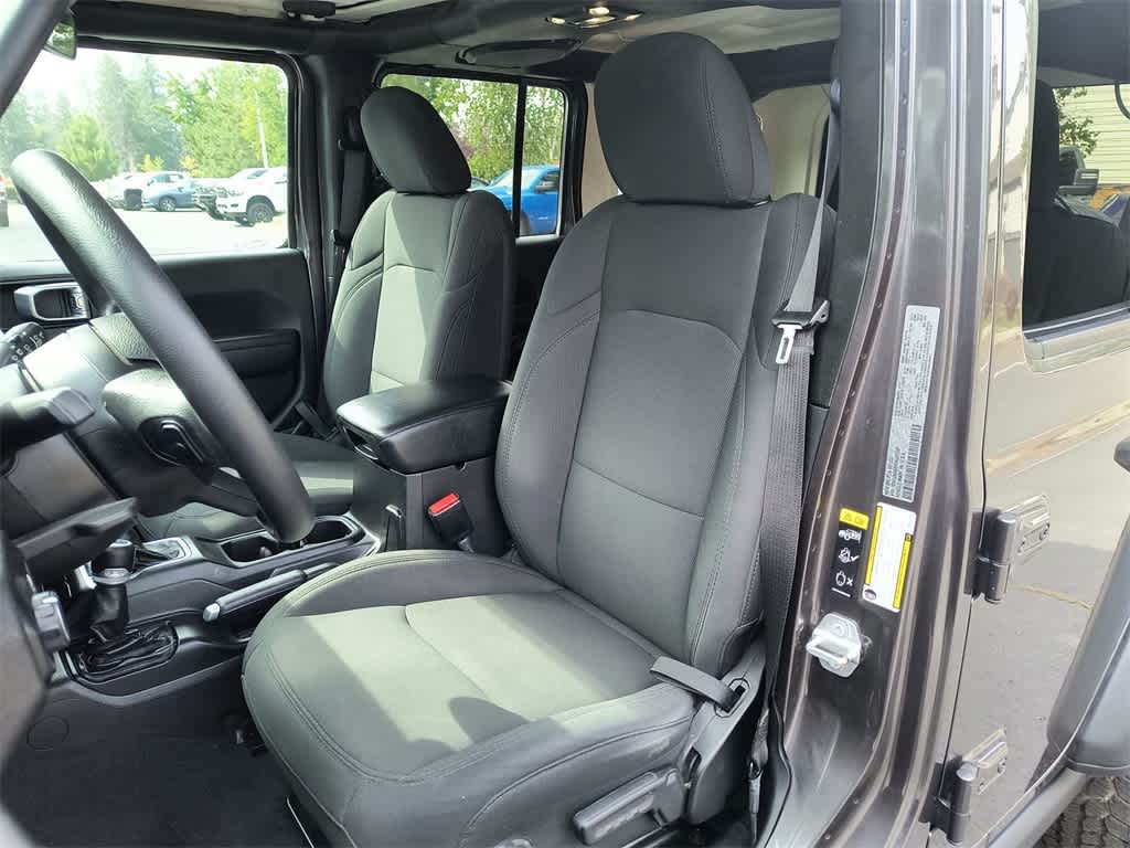 Thumbnail: 2021 Jeep Wrangler - 11