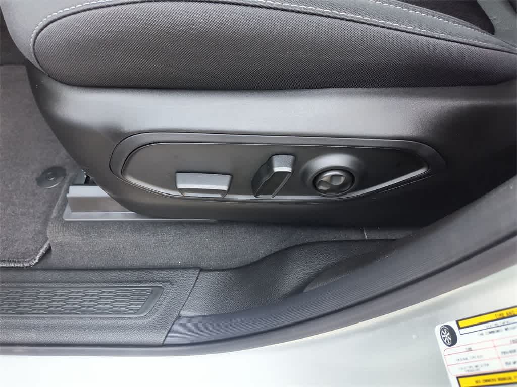 Thumbnail: 2025 Jeep Grand Cherokee - 12