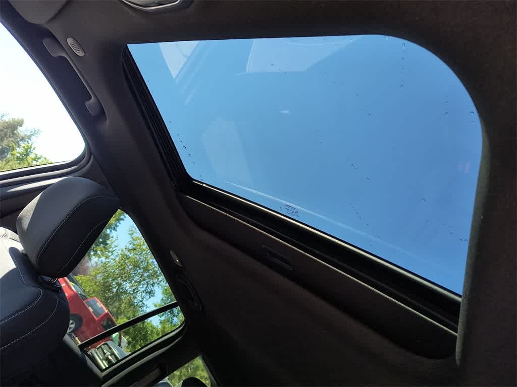 Thumbnail: 2025 Jeep Grand Cherokee - 21