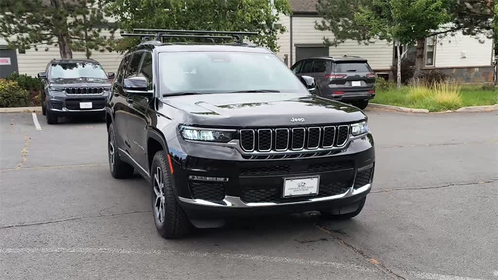 Thumbnail: 2024 Jeep Grand Cherokee L - 3