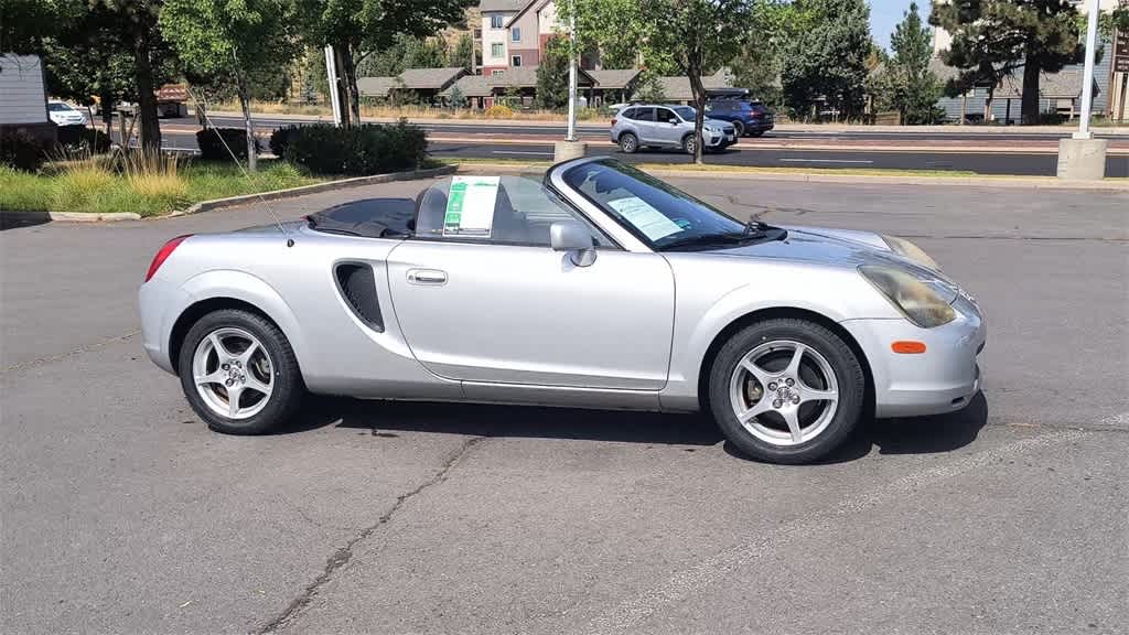 Thumbnail: 2000 Toyota MR2 Spyder - 2
