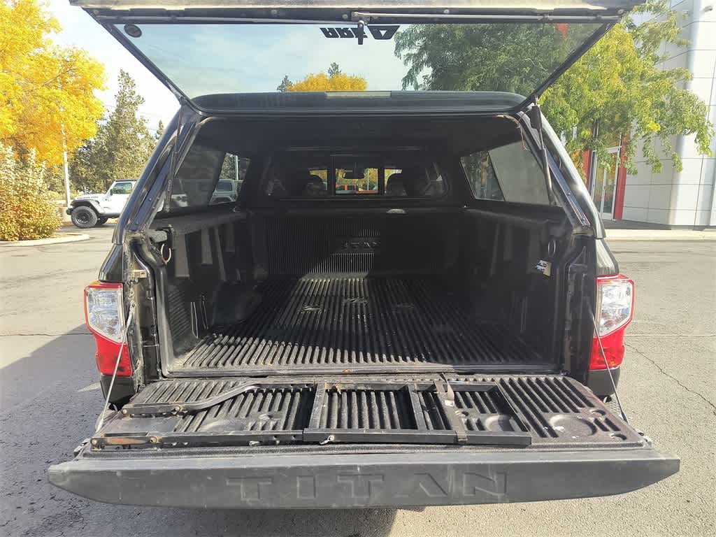 Thumbnail: 2018 Nissan Titan - 23