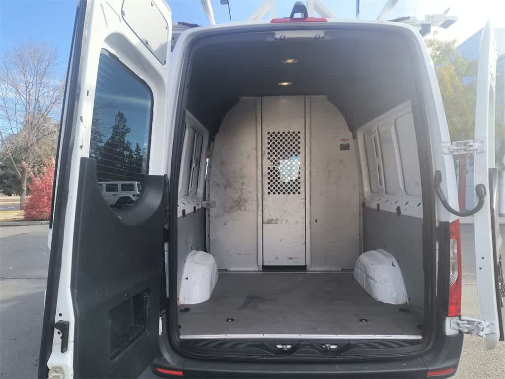Thumbnail: 2023 Mercedes-Benz Sprinter - 22
