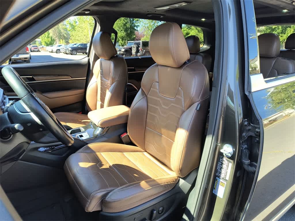 Thumbnail: 2021 Kia Telluride - 11