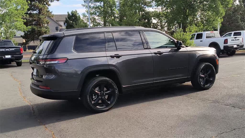 Thumbnail: 2025 Jeep Grand Cherokee L - 9