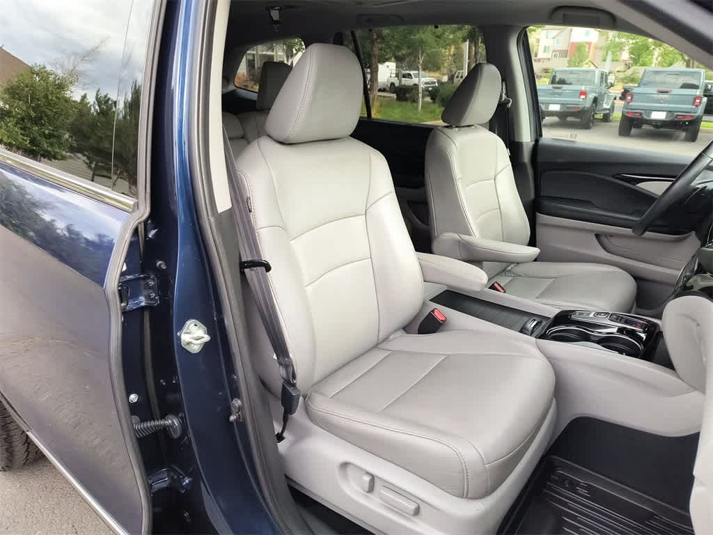 Thumbnail: 2020 Honda Pilot - 26