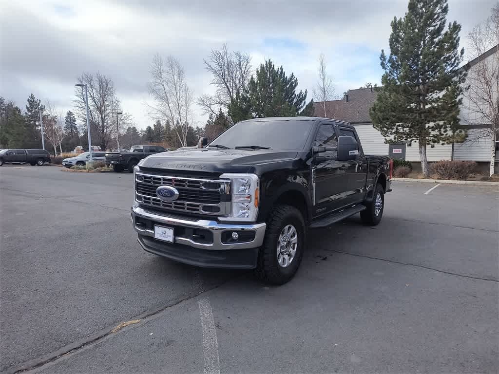 Used 2024 Ford Super Duty F-350 SRW XLT Truck