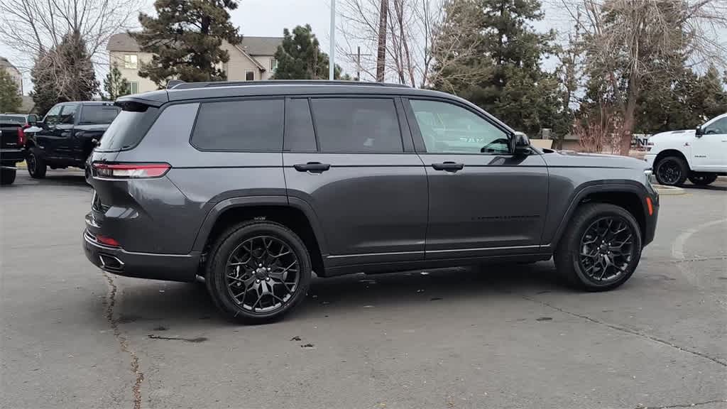 Thumbnail: 2025 Jeep Grand Cherokee L - 9