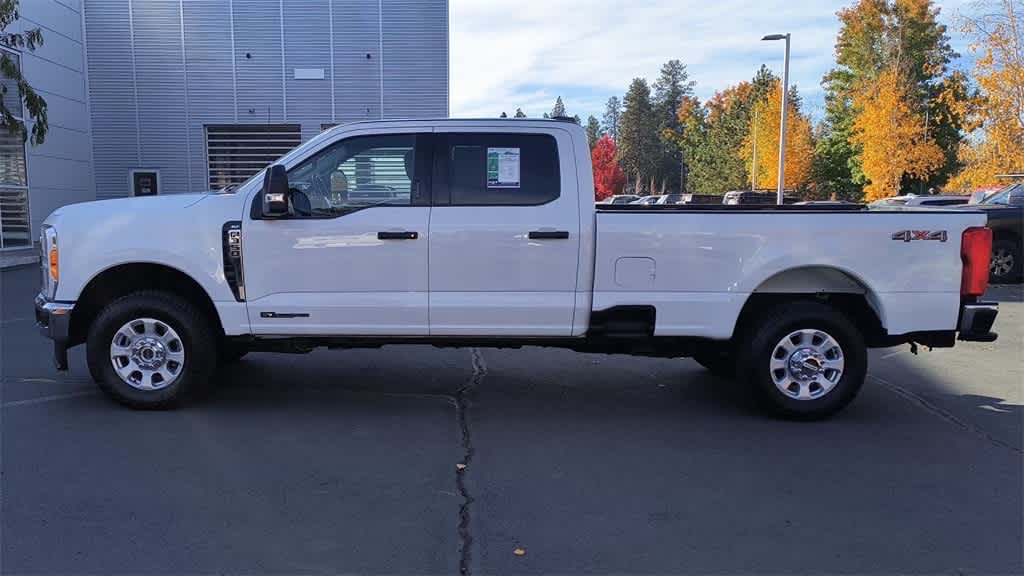 Thumbnail: 2023 Ford Econoline - 5