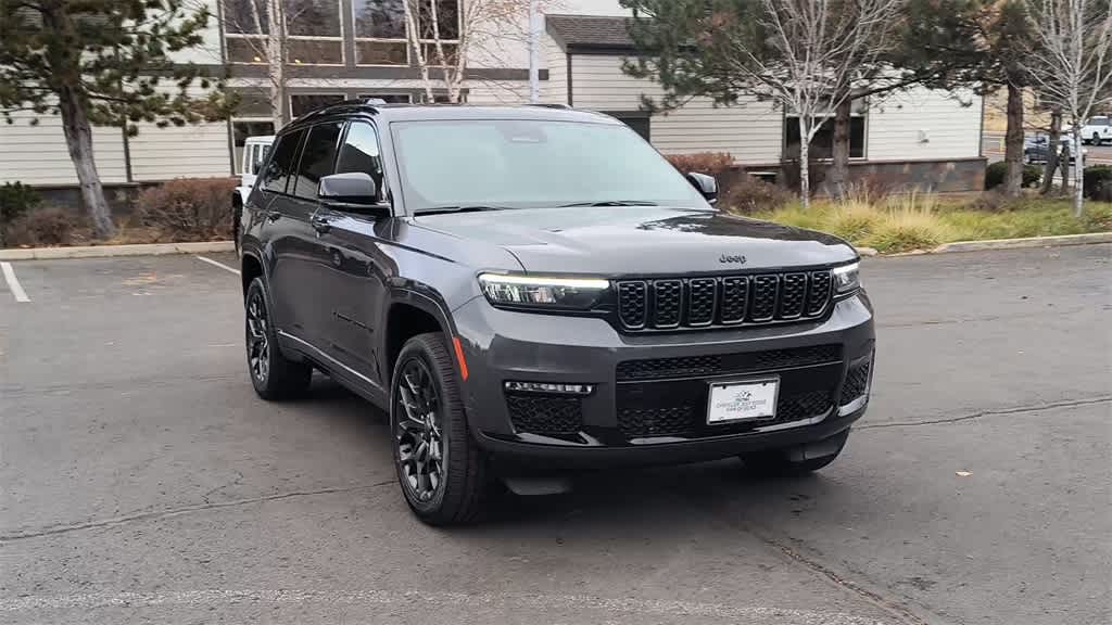 Thumbnail: 2025 Jeep Grand Cherokee L - 3