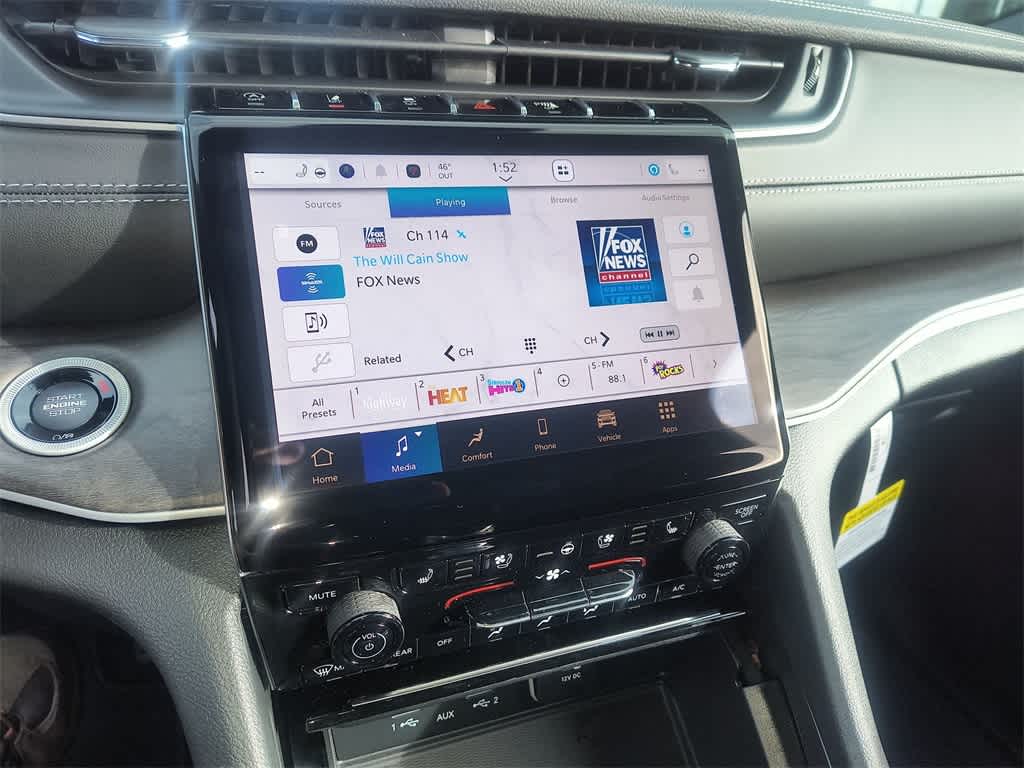 Thumbnail: 2025 Jeep Grand Cherokee - 16