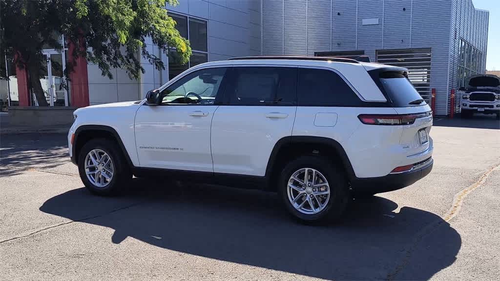 Thumbnail: 2025 Jeep Grand Cherokee - 6