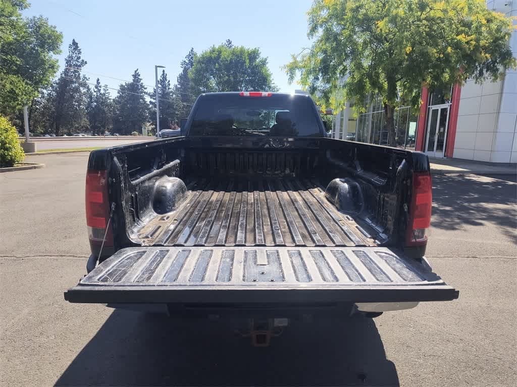 Thumbnail: 2011 GMC Sierra 2500 - 21