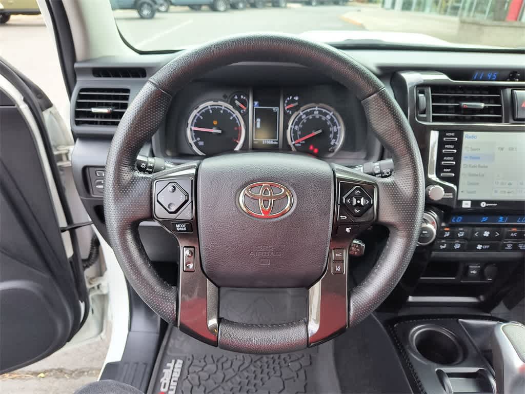 Thumbnail: 2023 Toyota 4Runner - 14